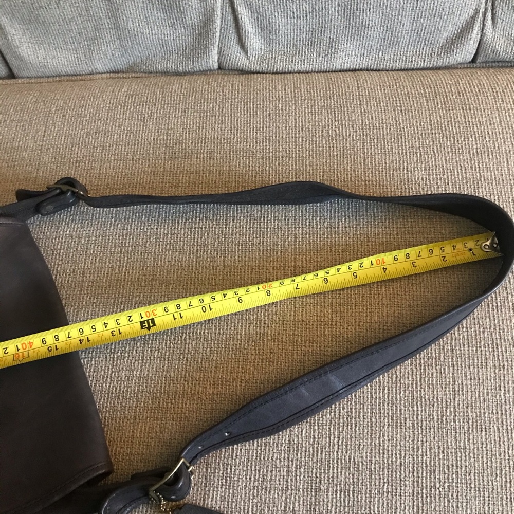 RARE Vintage NYC Coach Saddle Bag - Picture 9 of 15